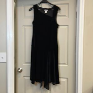 Pre-owned AMANDA LANE asymmetrical midi velvet party dress sized 16 (XL)
